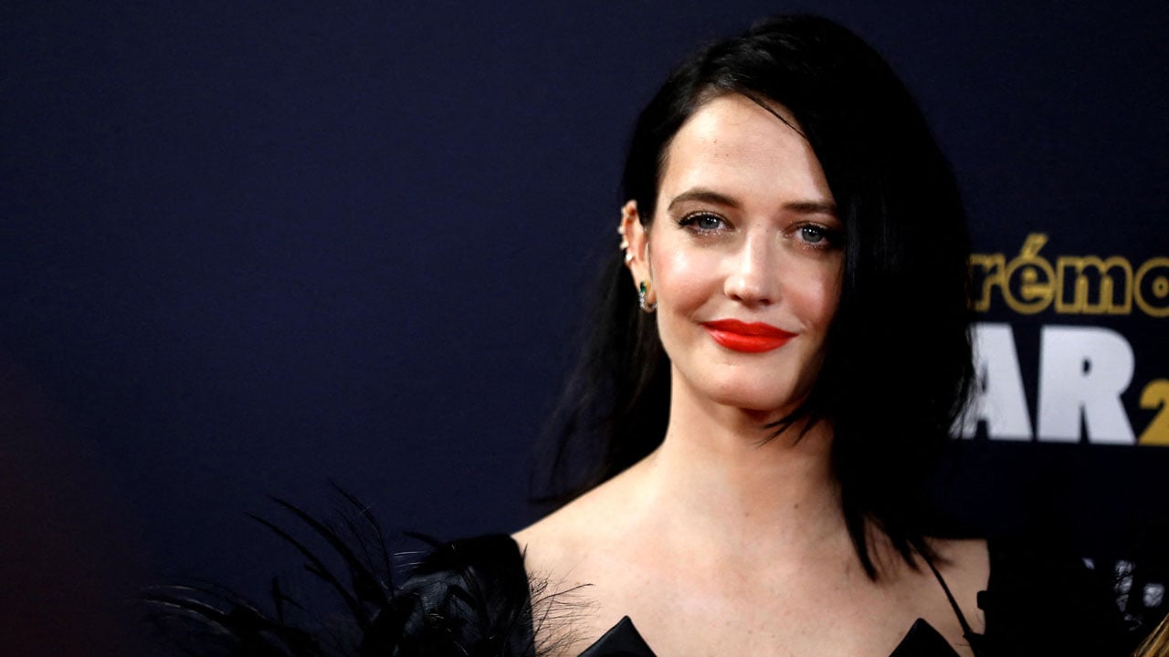 RT @PremiereFR: Eva Green, 37 ans aujourd'hui, avec Louis …